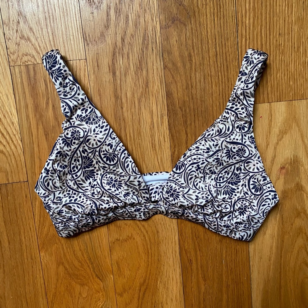 Athleta Aqualuxe Batik Triangle Bikini Top